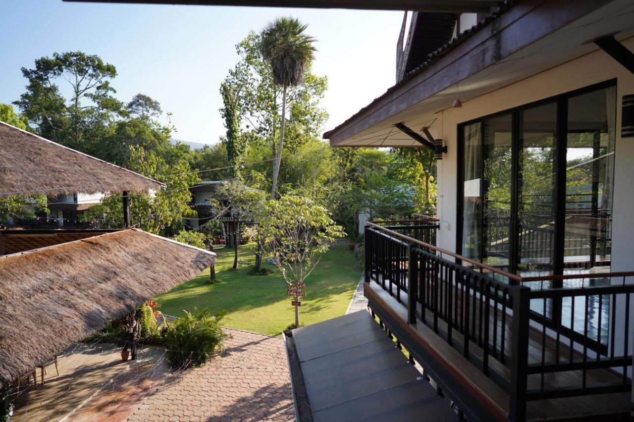 Villa Panalai Nakhon Nayok Exterior foto